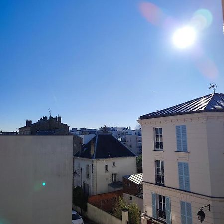 La Vie En Blanc Et Noir Maisons-Laffitte Apartment Екстериор снимка